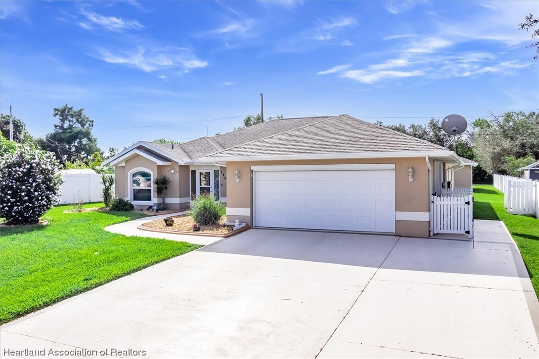 240 Tangerine Road Lake Placid, FL 33852 - Photo 3 of 50 Gallery Image 3