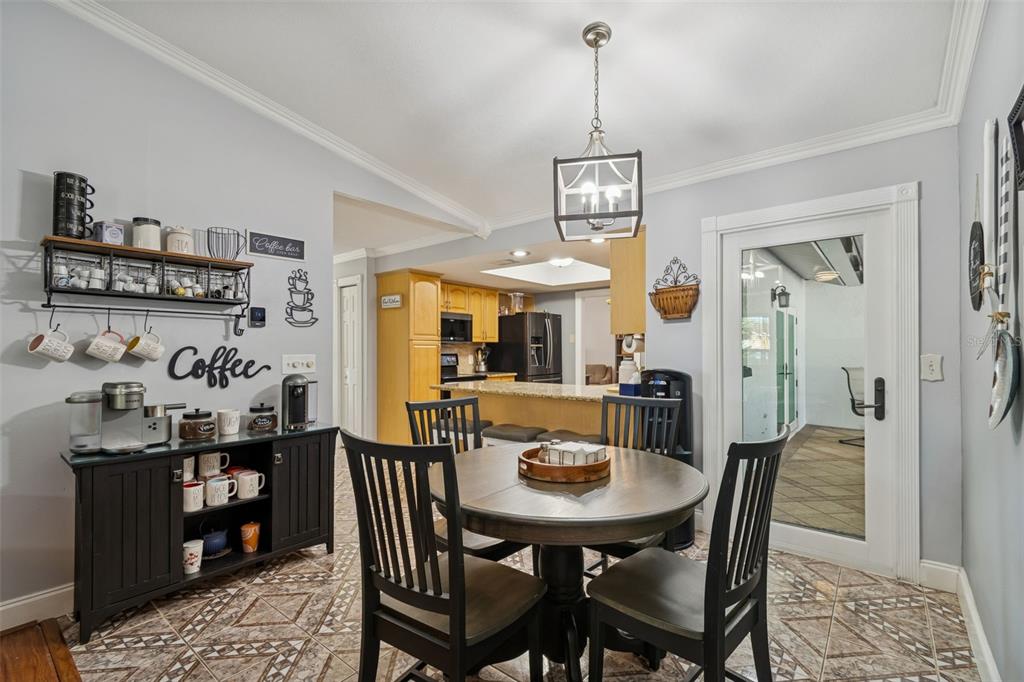 1147 Ridgecrest Court Palm Harbor, FL 34683 - Photo 12 of 72