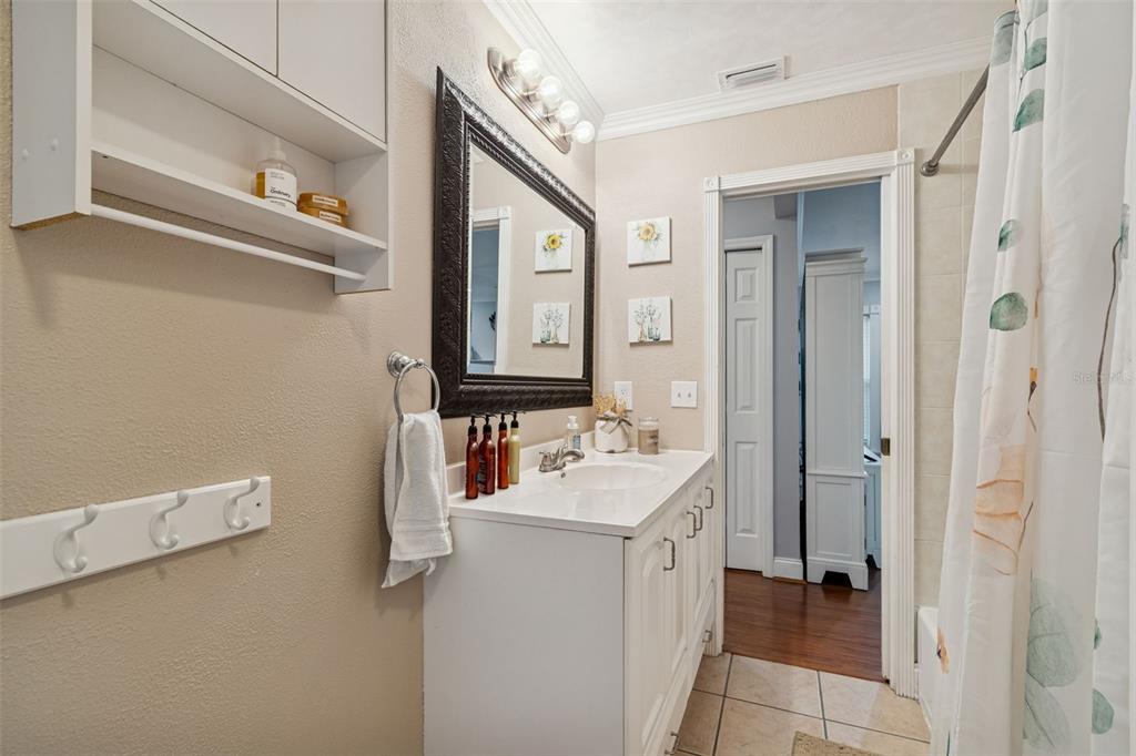 1147 Ridgecrest Court Palm Harbor, FL 34683 - Photo 32 of 72