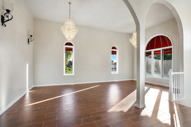 5338 State Road Burbank, IL 60459 - Photo 5 of 21 a view of an entryway with wooden floor