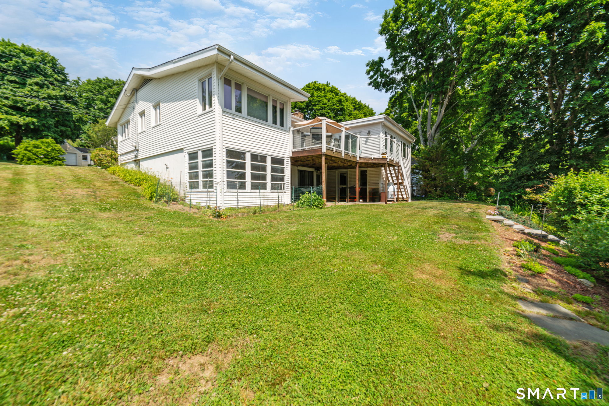 72 Calhoun Avenue Trumbull, CT 06611 - Photo 12 of 39