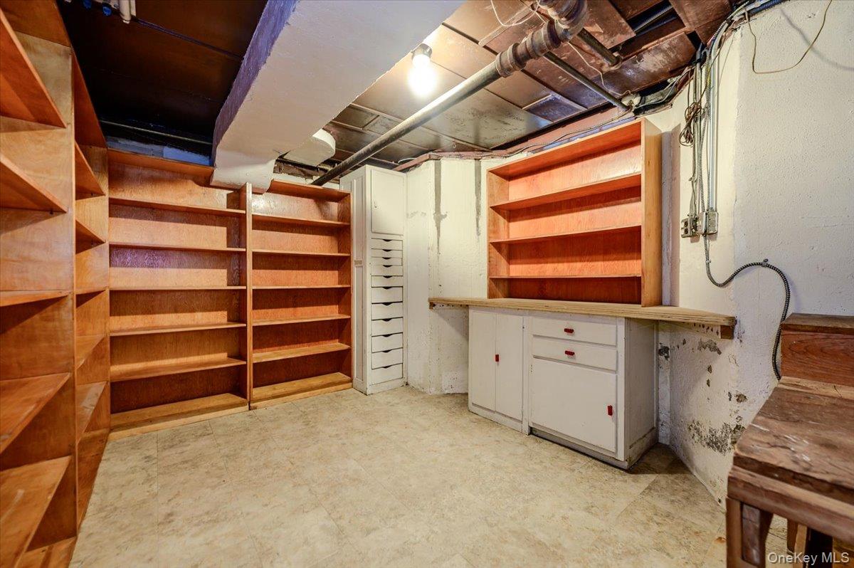 1264 Rhinelander Avenue Bronx, NY 10461 - Photo 38 of 50