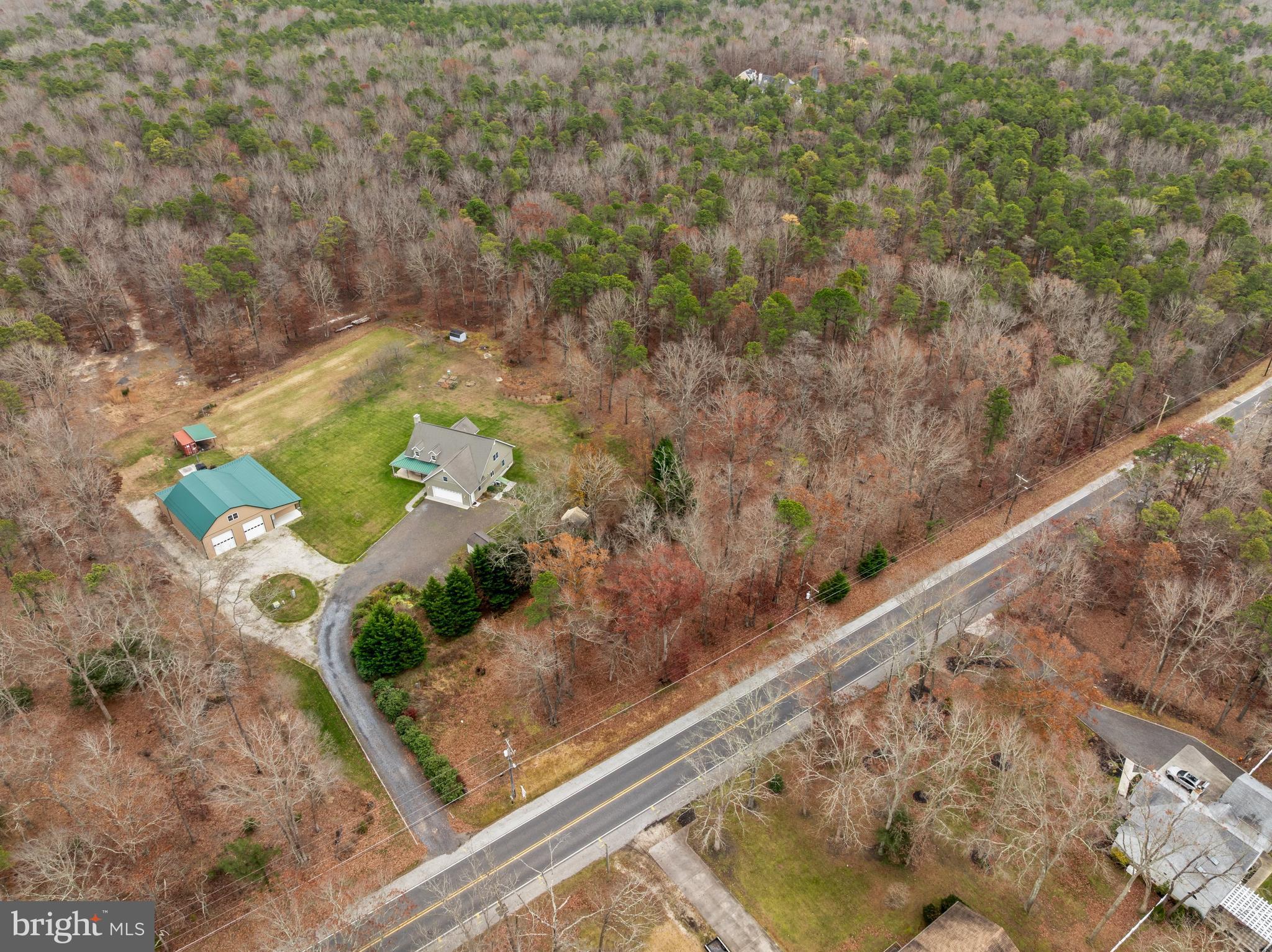 3259 Union Road Vineland, NJ 08361 - Photo 14 of 81 a view of a yard with wooden floor