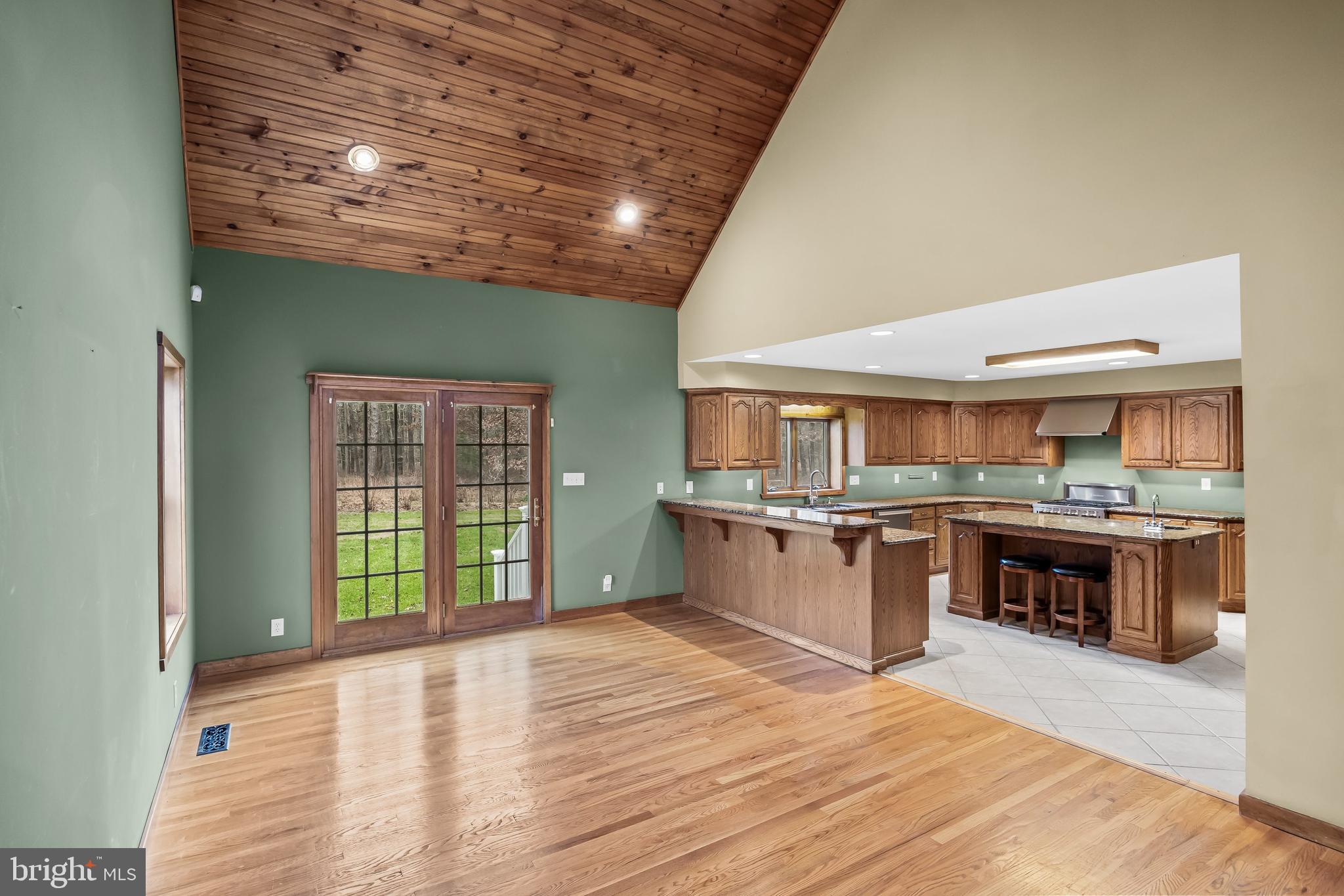 3259 Union Road Vineland, NJ 08361 - Photo 29 of 81 a room with a large window