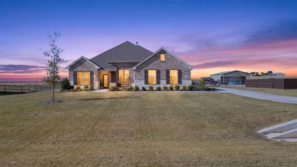 $579,000 | 4004 South Meadow Drive, Sanger, TX 76266