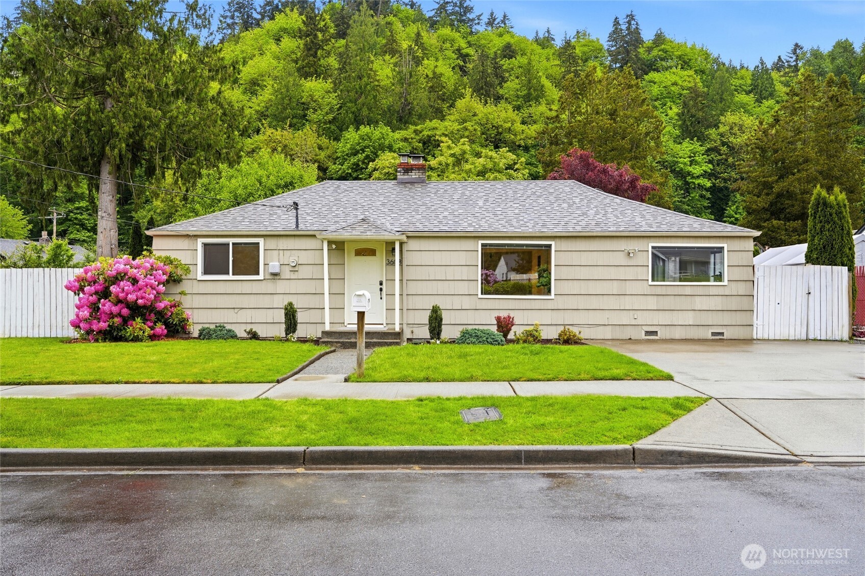 3608 Southeast 5th Place Renton, WA 98058 - Photo 1 of 32 Gallery Image 1