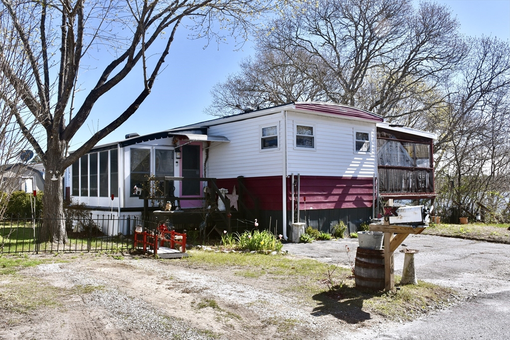 16 Francis Street Wareham, MA 02538 - Photo 1 of 24