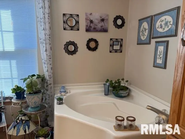 $224,500 | 22145 Old Delta Mine Road, Marion, IL 62959