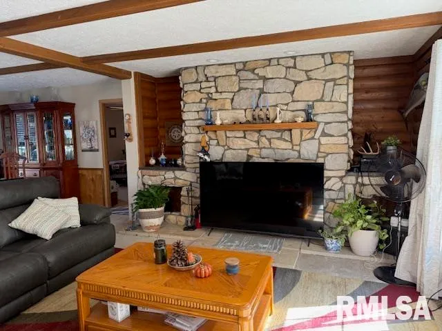 $224,500 | 22145 Old Delta Mine Road, Marion, IL 62959