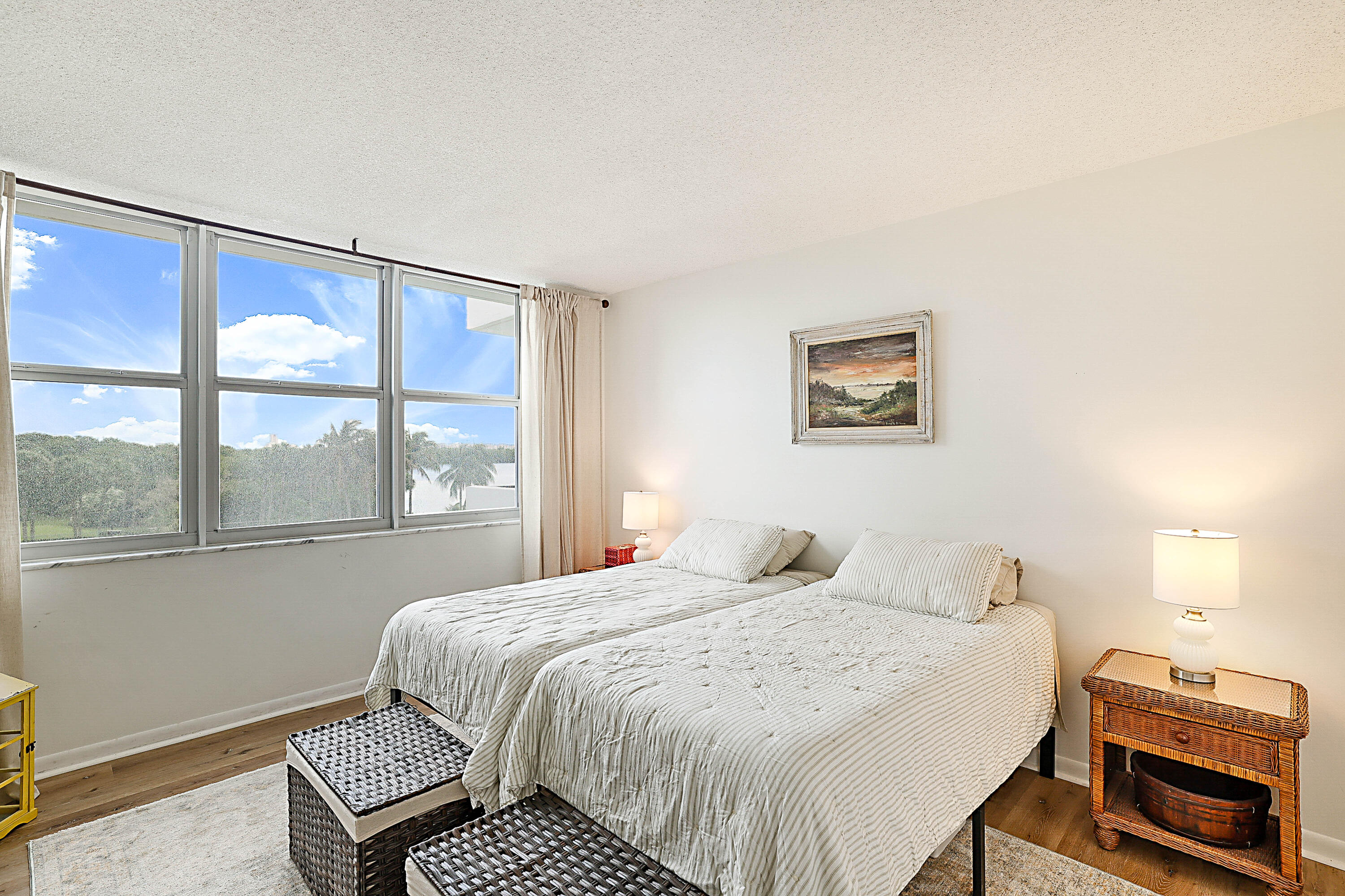 2121 North Ocean Boulevard, Unit 407W Boca Raton, FL 33431 - Photo 22 of 60 Guest room