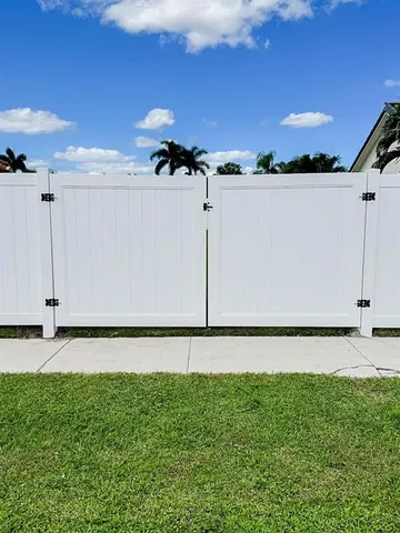 $3,550 | 9398 Laurel Green Drive, Boynton Beach, FL 33437