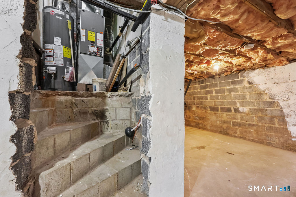 4 Hilltop Road New Haven, CT 06515 - Photo 30 of 39