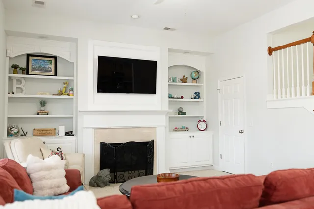 $910,000 | 2185 Tall Grass Circle, Mount Pleasant, SC 29466