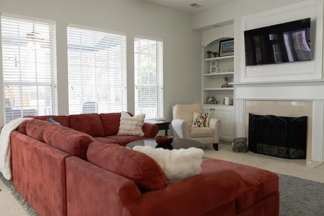 $910,000 | 2185 Tall Grass Circle, Mount Pleasant, SC 29466