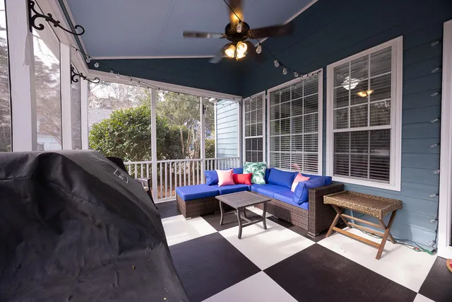 $910,000 | 2185 Tall Grass Circle, Mount Pleasant, SC 29466