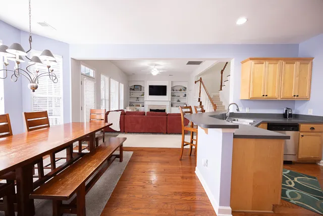 $910,000 | 2185 Tall Grass Circle, Mount Pleasant, SC 29466