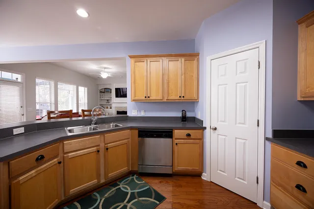 $910,000 | 2185 Tall Grass Circle, Mount Pleasant, SC 29466