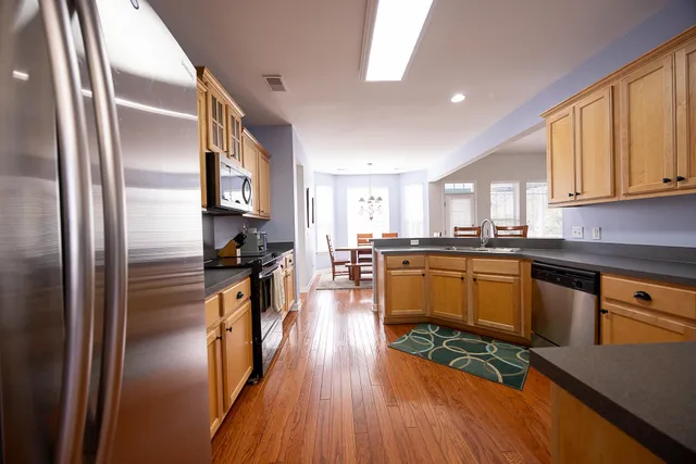 $910,000 | 2185 Tall Grass Circle, Mount Pleasant, SC 29466