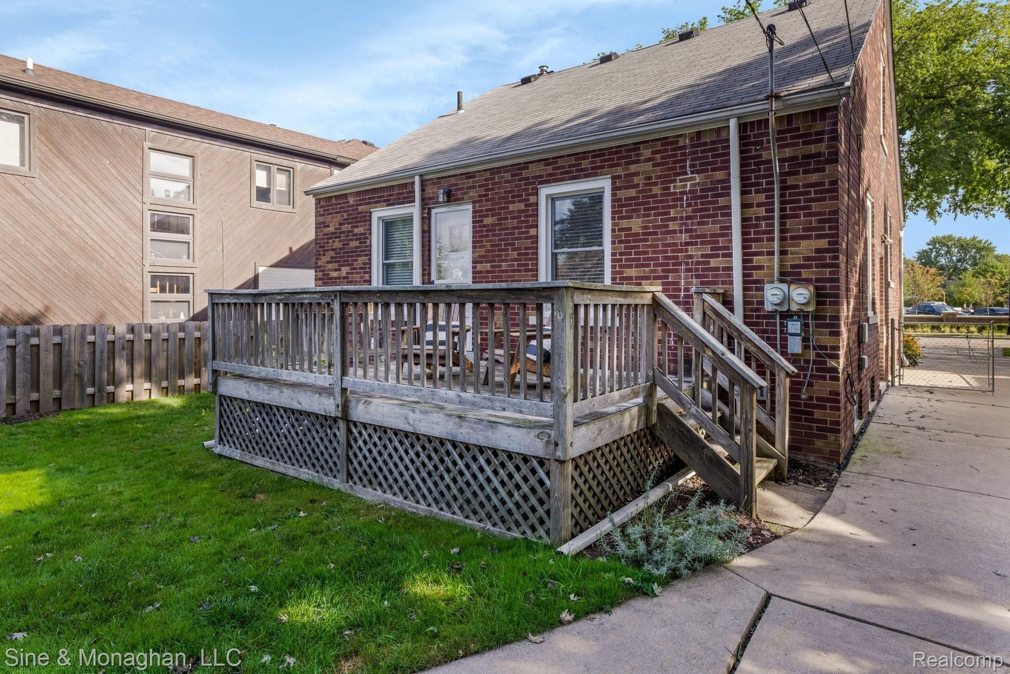 453 Kerby Road Grosse Pointe, MI 48236 - Photo 26 of 32 8-web-or-mls-453 Kerby007.jpg