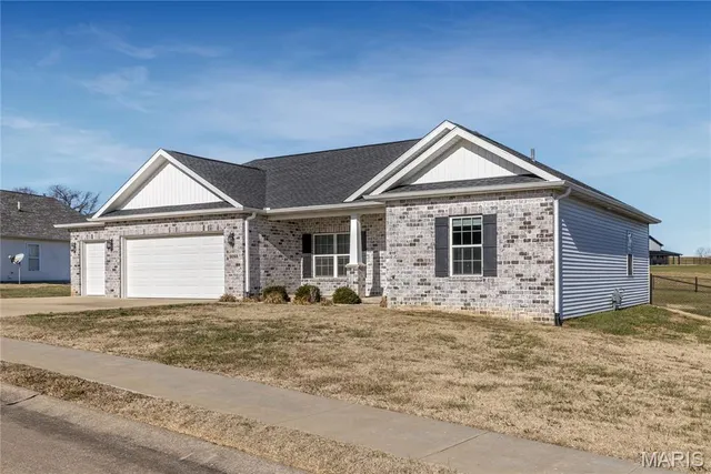 $326,000 | 3088 Prairie View Trail, Jackson, MO 63755