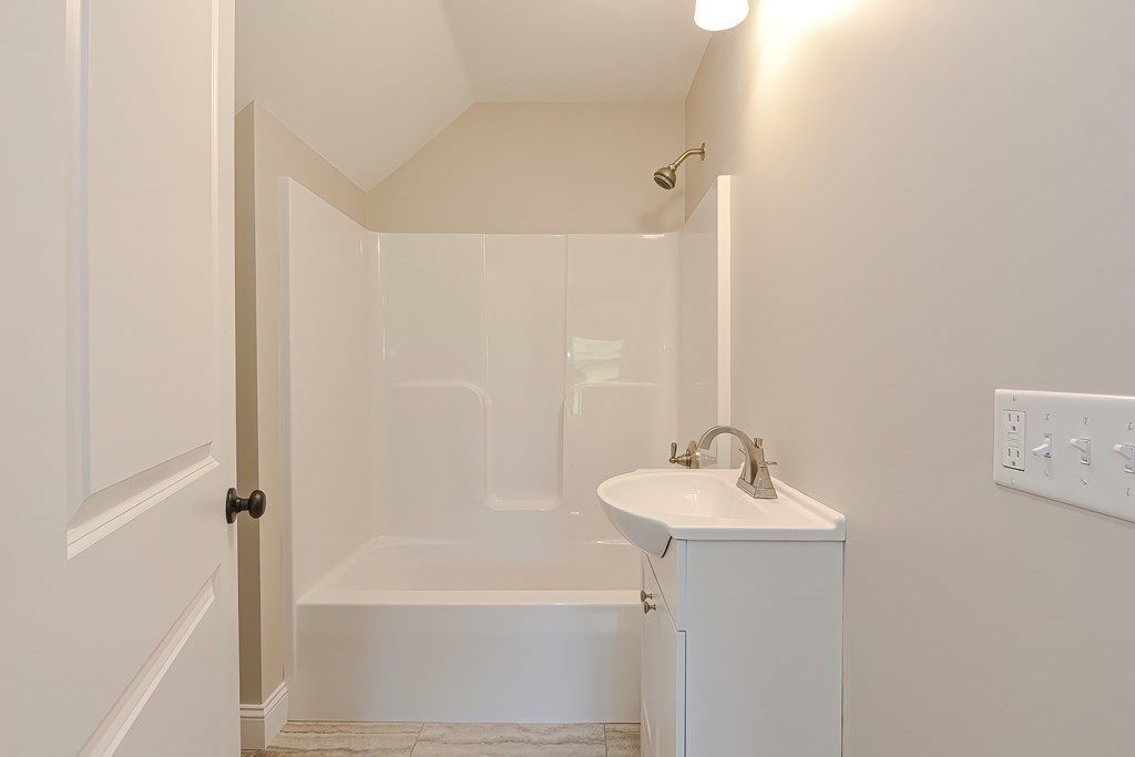 14 Rice Corner Road Brookfield, MA 01506 - Photo 23 of 42
