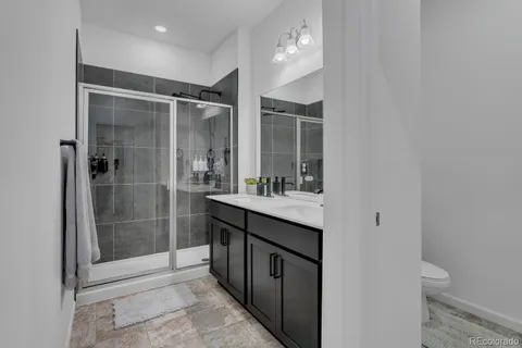 $525,000 | 220 South Vandriver Way, Aurora, CO 80018