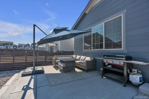 $525,000 | 220 South Vandriver Way, Aurora, CO 80018