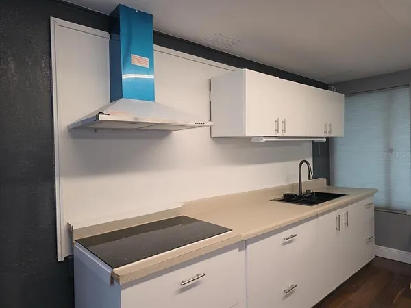 $2,500 | 4713 West El Prado Boulevard, Tampa, FL 33629