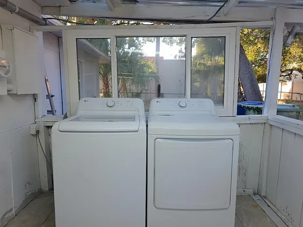 $2,500 | 4713 West El Prado Boulevard, Tampa, FL 33629