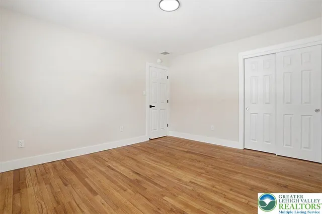 $379,900 | 1652 Pleasant View Road, Bethlehem, PA 18015