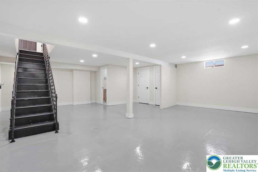 1652 Pleasant View Road Bethlehem, PA 18015 - Photo 20 of 31