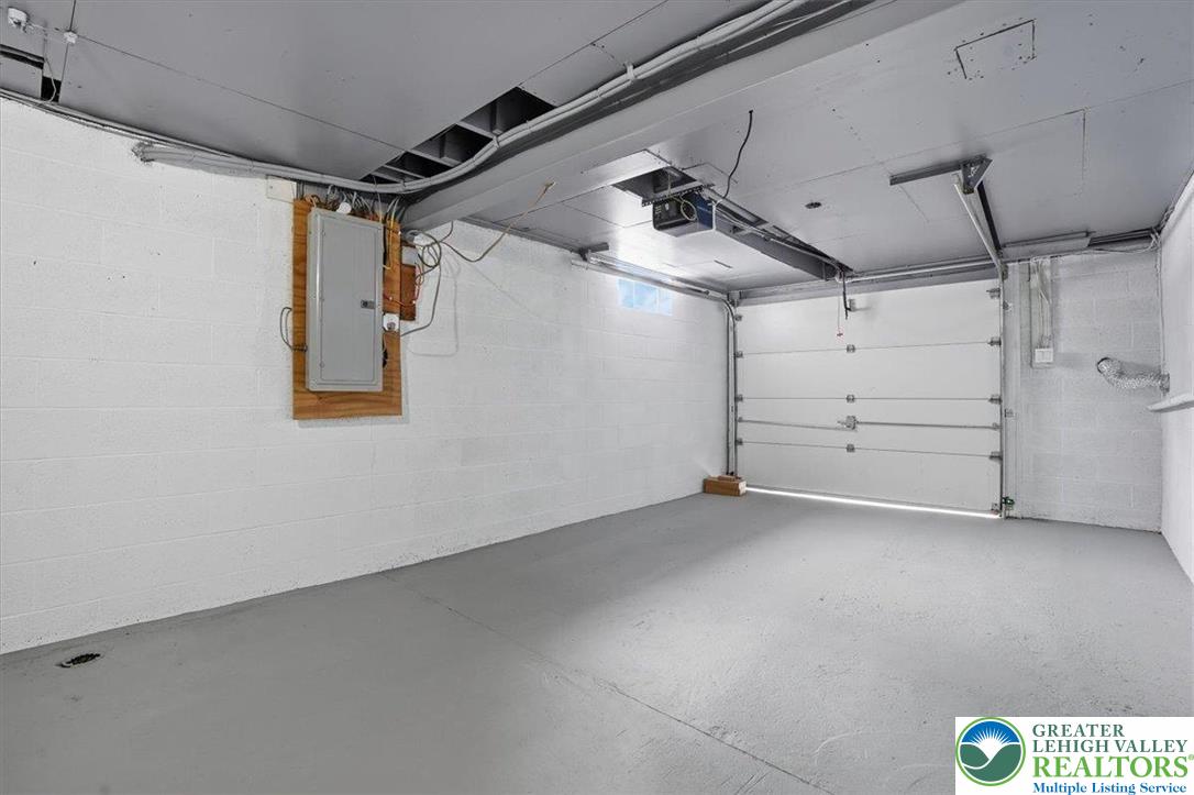 1652 Pleasant View Road Bethlehem, PA 18015 - Photo 24 of 31