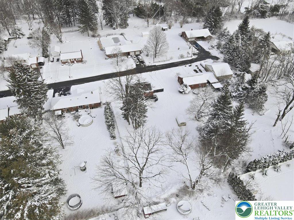 1652 Pleasant View Road Bethlehem, PA 18015 - Photo 29 of 31