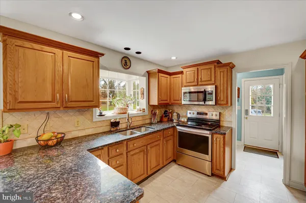 $689,000 | 615 Meeks Lane, Port Matilda, PA 16870