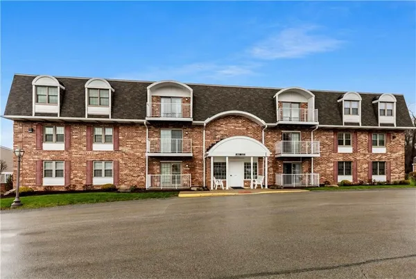 $160,000 | 503 Clubhouse Drive, Washington, PA 15301