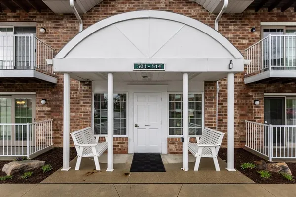 $160,000 | 503 Clubhouse Drive, Washington, PA 15301