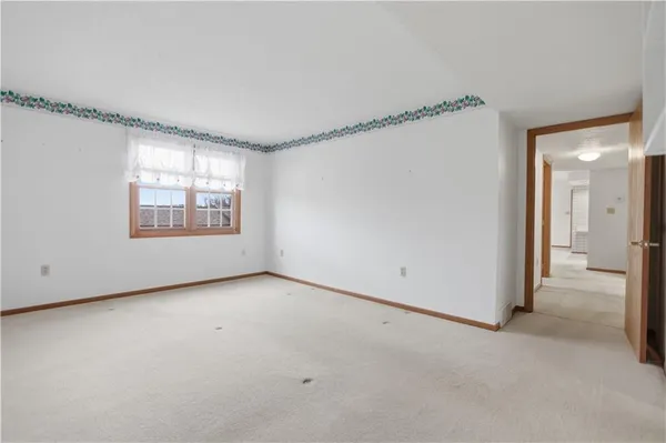 $160,000 | 503 Clubhouse Drive, Washington, PA 15301