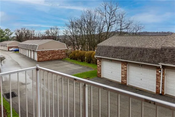 $160,000 | 503 Clubhouse Drive, Washington, PA 15301