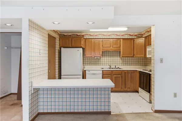 $160,000 | 503 Clubhouse Drive, Washington, PA 15301