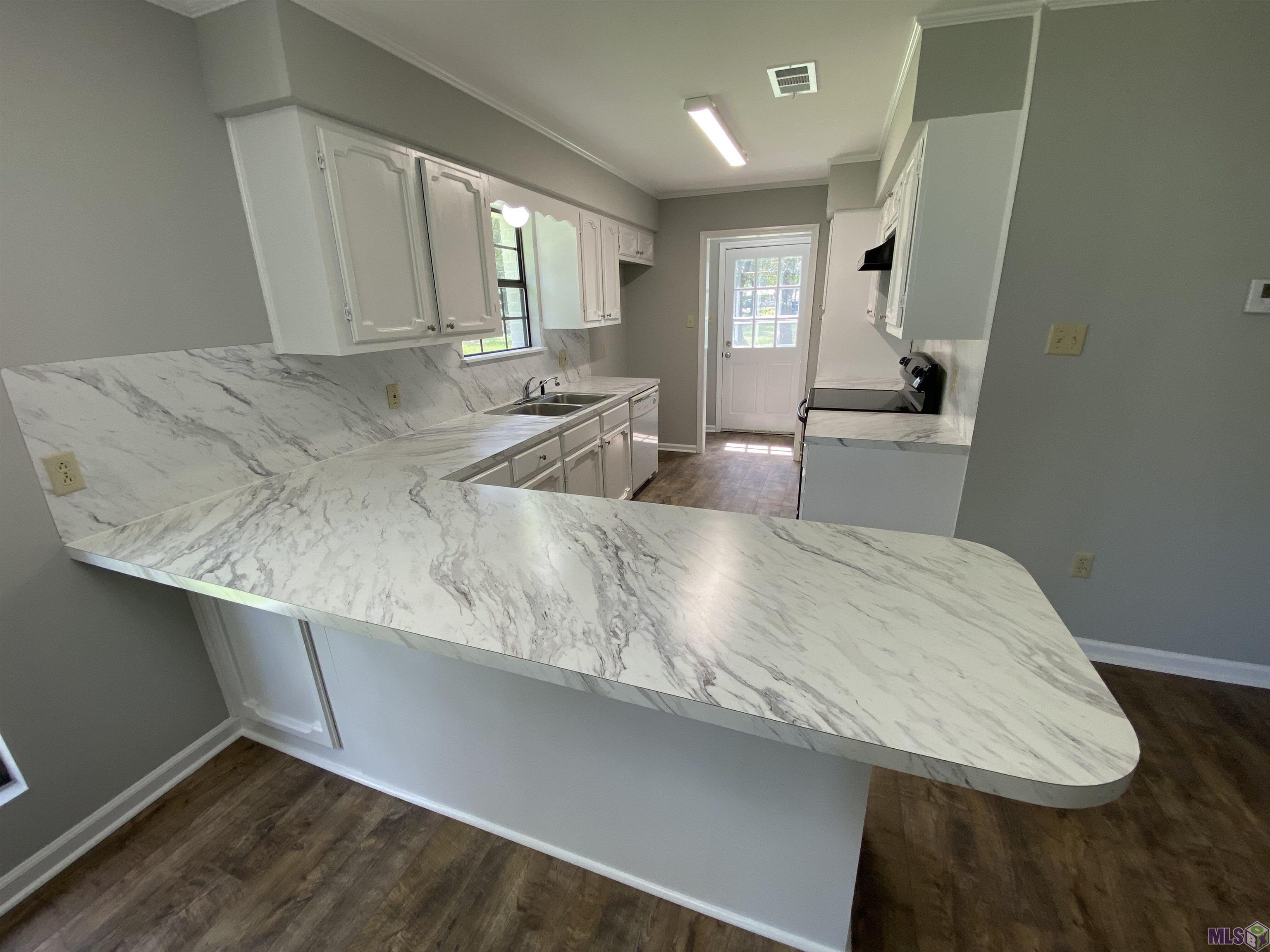 1026 Rodeo Drive Denham Springs, LA 70726 - Photo 6 of 10 Gallery Image 6