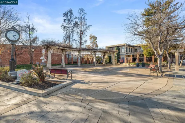 $305,000 | 1087 Murrieta Boulevard, Unit 245, Livermore, CA 94550