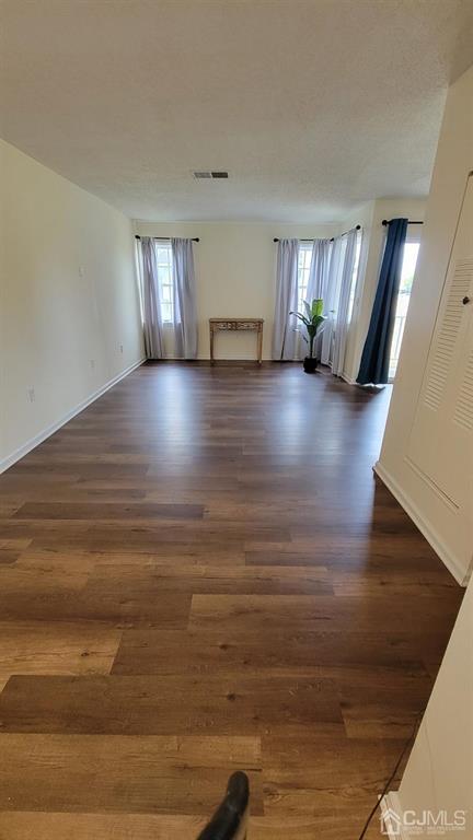 510 Edpas Road New Brunswick, NJ 08901 - Photo 4 of 29 Gallery Image 4