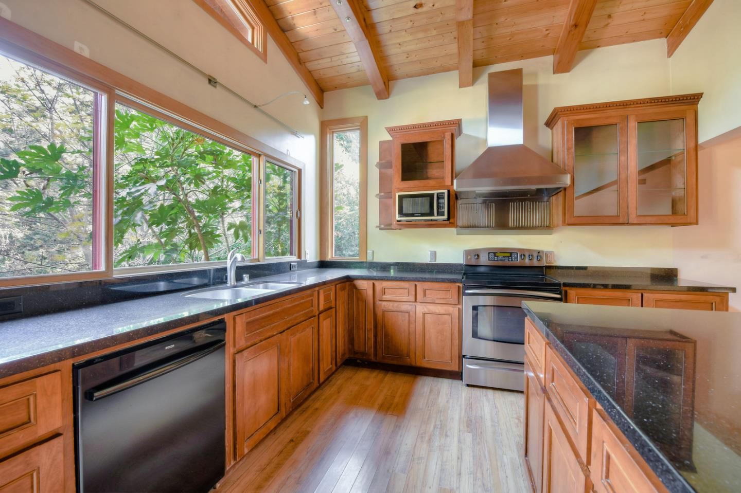 22525 Summit Road Los Gatos, CA 95033 - Photo 13 of 37 Gallery Image 13