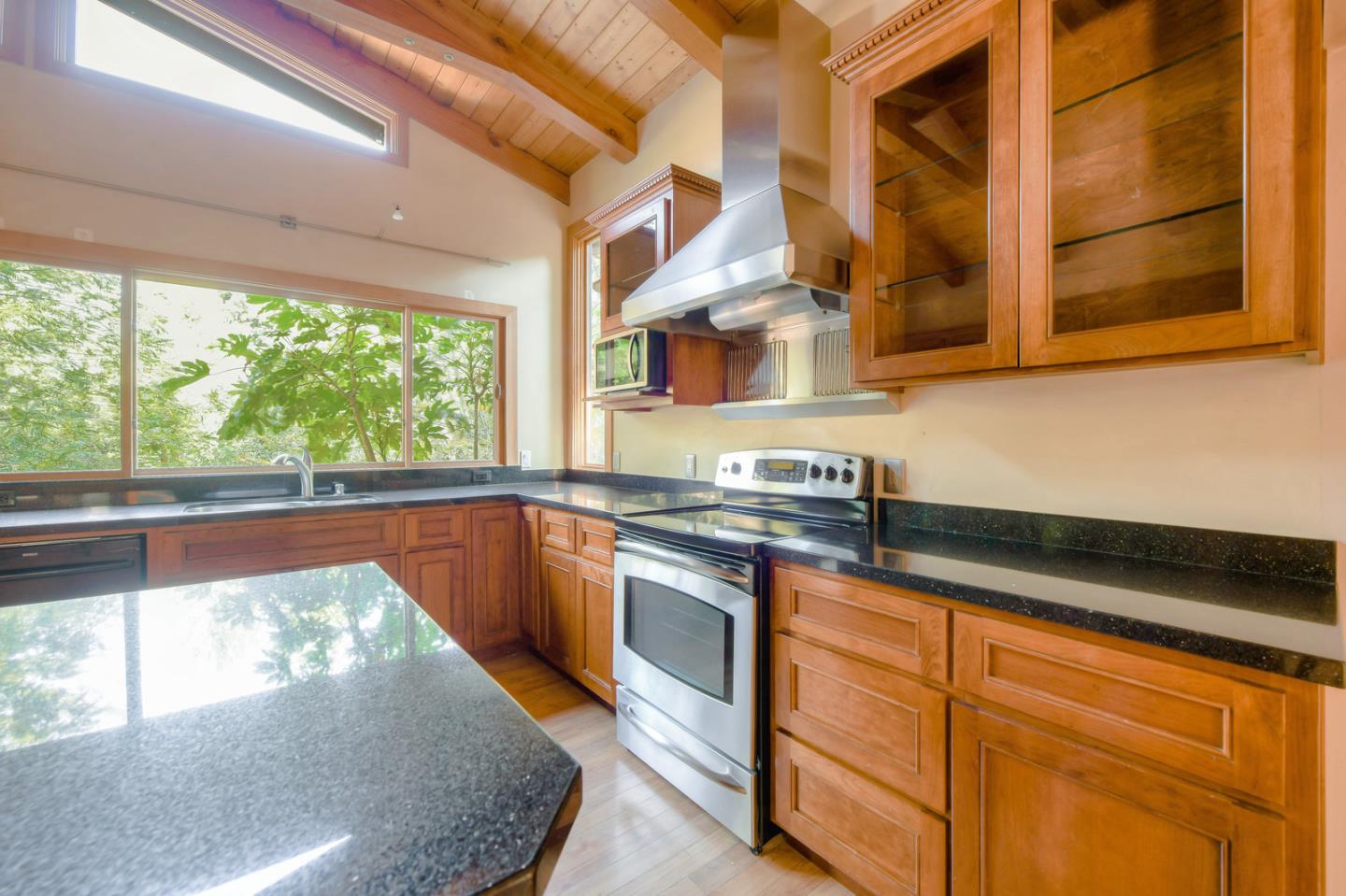 22525 Summit Road Los Gatos, CA 95033 - Photo 10 of 37 Gallery Image 10