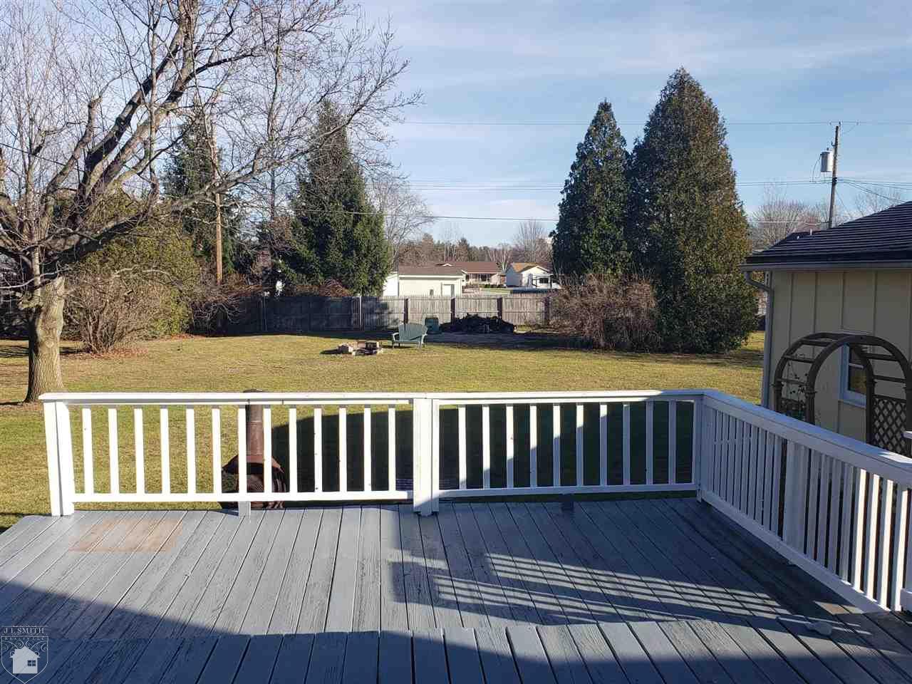 3130 Range Road Port Huron, MI 48060 - Photo 15 of 56 Deck