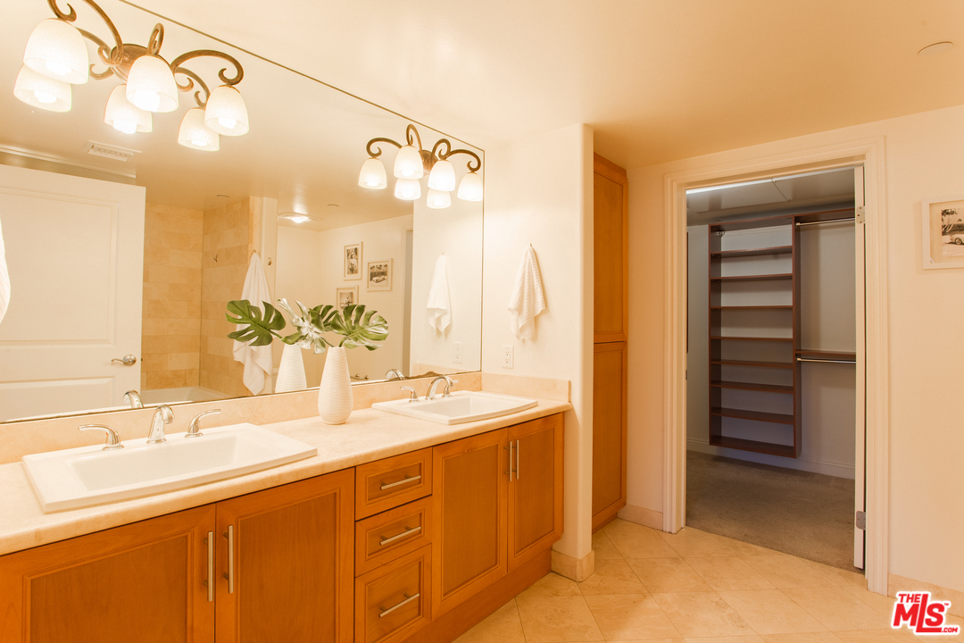 8238 West Manchester Avenue, Unit 204 Playa del Rey, CA 90293 - Photo 13 of 29