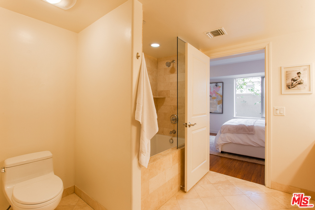 8238 West Manchester Avenue, Unit 204 Playa del Rey, CA 90293 - Photo 14 of 29