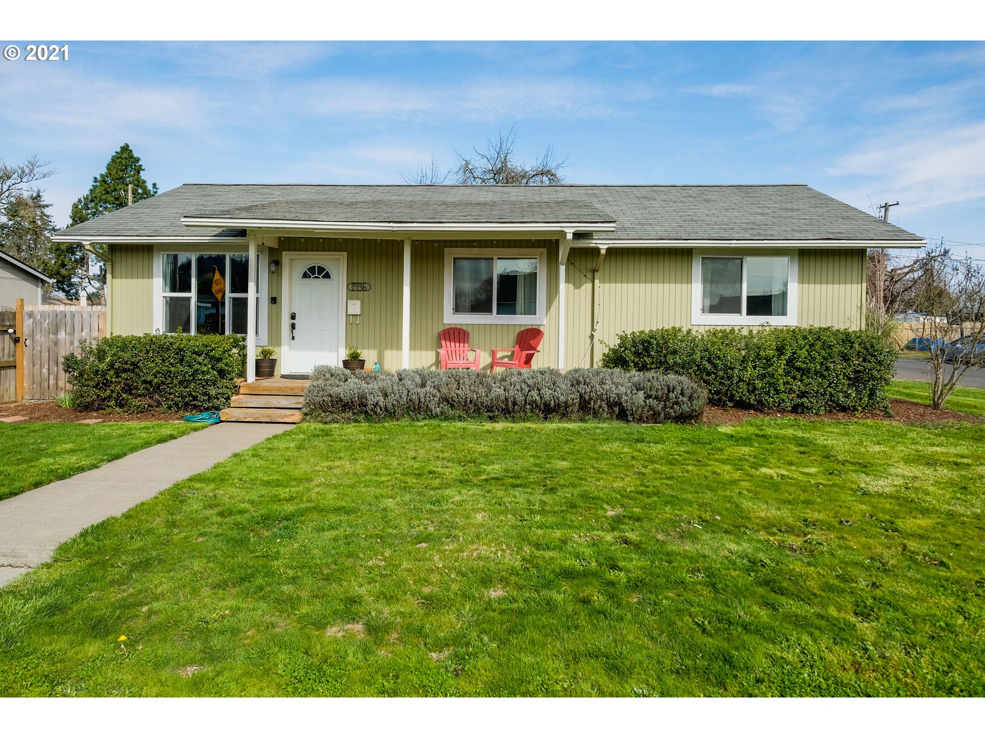 1936 G Street Springfield, OR 97477 - Photo 1 of 19