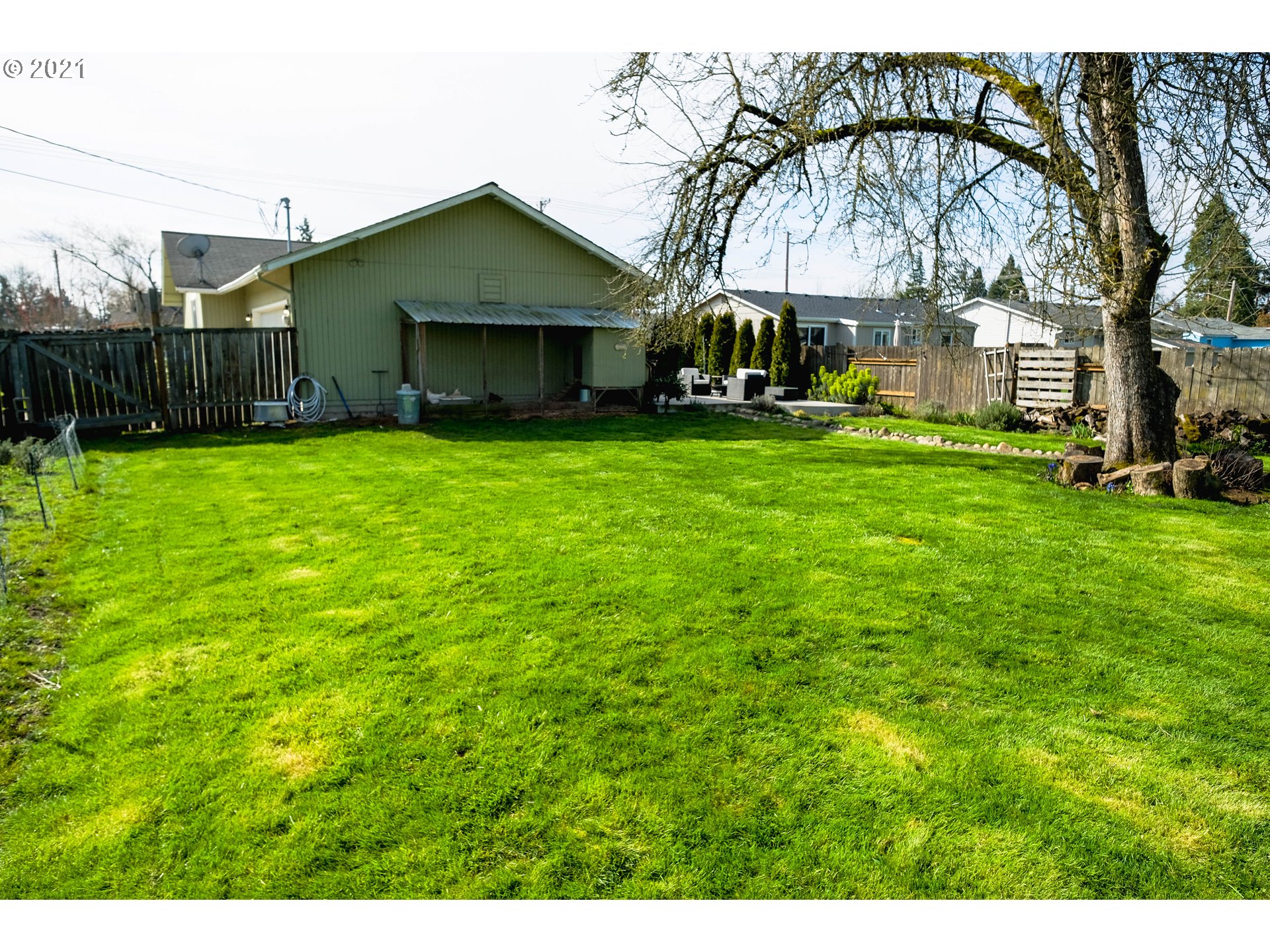 1936 G Street Springfield, OR 97477 - Photo 18 of 19