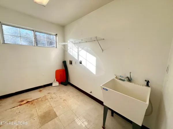 $399,900 | 1117 Oak Cluster Drive, Sevierville, TN 37862